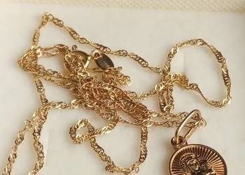 Śliczny złoty łańcuszek, z medalikiem,, próba 585