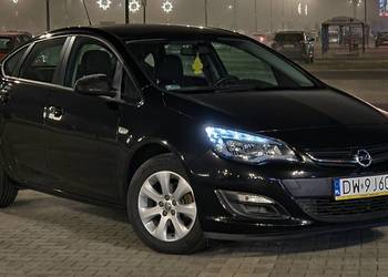 Opel Astra J - 1.6 BENZYNA - 2016r. - POLSKI SALON - 2 KOMPLETY KÓŁ