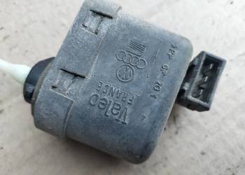 AUDI A4B5 A4 B5  SILNICZEK REGULACJI LAMPY LEWY
