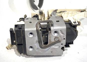 ZAMEK DRZWI LEWY PRZÓD VW CARFTER 30 35 Bus A9067202135 06-16