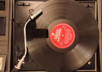 Radio kombajn Schneider Hansetaic uszkodzony