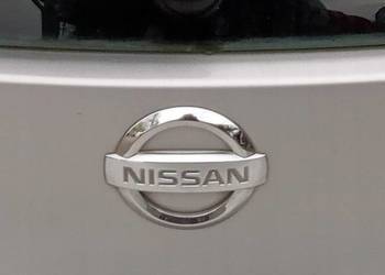 ZNACZEK EMBLEMAT KLAPY BAGAŻNIKA NISSAN MICRA K12