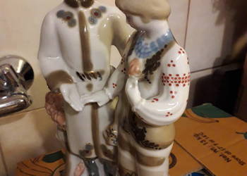 Tania klimatyczna figurka z na półkę inwalidów