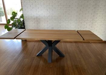 Stół z drewnianym blatem z dostawkami stylu loft