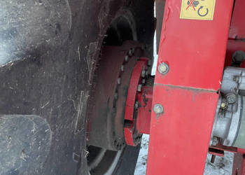 Massey Fergusson MF 30 - oś przednia zwolnica D46147300