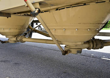 Przyczepa do paszy do sypkich komorowa silos Feldbinder