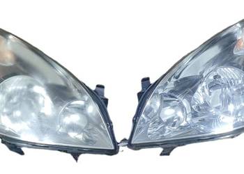 Toyota Corolla Verso lampy przednie lewa i prawa