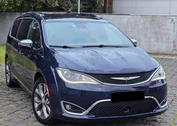 Chrysler Pacifica 8 osobowa