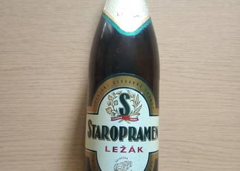 Butelka po piwie Staropramen Lezak ok. 2005 roku