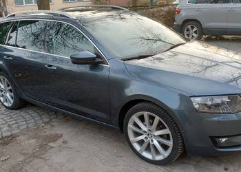 Skoda Octavia 3 z fajnym wyposażeniem Skoda Octavia 3 z fajnym wyposażeniem