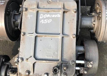 Claas Dominator 150 - Skrzynia Biegów Pokrywa