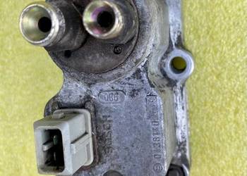 Mercedes W123 2,3 Regulator ciśnienia paliwa