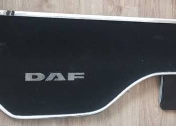 Duża półka DAF z kompletem pikowanych dywaników