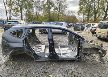 PRÓG SŁUPEK PRAWY BOK NH731P HONDA CR-V CRV IV