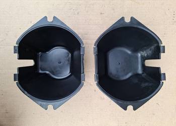 Wewnętrzne plastikowe osłony reflektorów  Fiat 126p Maluch
