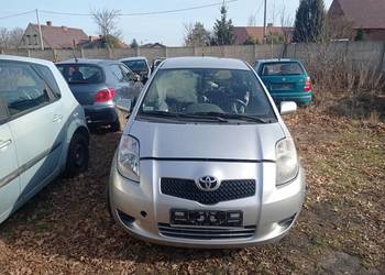 Toyota Yaris II 1,4 66 kW 2006 r. dawca części