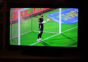 Sprzedam telewizor SAMSUNG "UE32J5600AW" (32'', FullHD, LED, pilot)