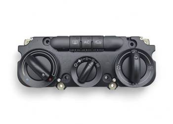 PANEL STEROWANIA NAWIEWU KLIMATYZACJI AUDI A3 8P 8P0820047