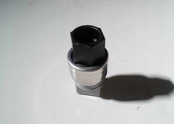 VOLVO S40 V50 czujnik ciśnienia klimatyzacji OE 31332642