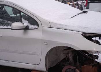 Błotnik PEUGEOT 307 lewy przód ETSC Błotnik PEUGEOT 307 lewy przód ETSC