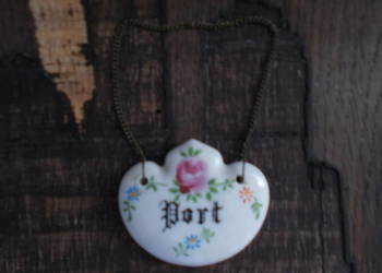 Stara Zawieszka na Karafkę / Butelkę - Port - Porcelanka - Vintage
