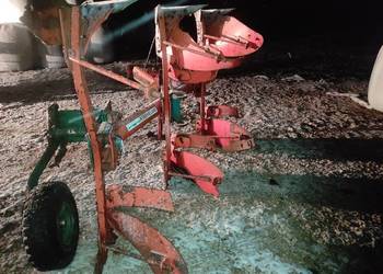 Pług 3 obrotowy kverneland