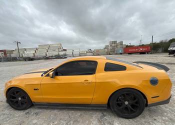 Mustang Gt Premium 2012r manual w Polsce