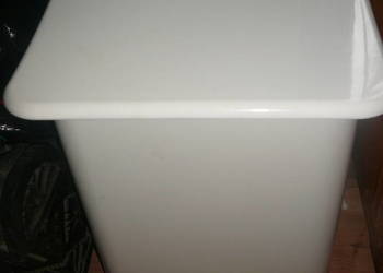 Taboret tworzywo z pojemnikiem  Wenko biały Nowy