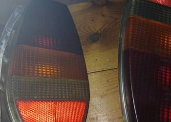 Tylne lampy skoda 105