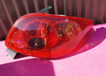 Peugeot 206 2003r lampa tylną prawa nowa Europa