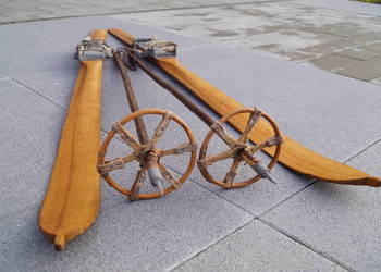 Stare narty jesionowe 177 cm z kijkami