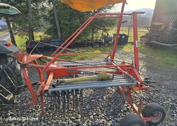 Zgrabiarka grabiarka karuzelowa fella ts425dn