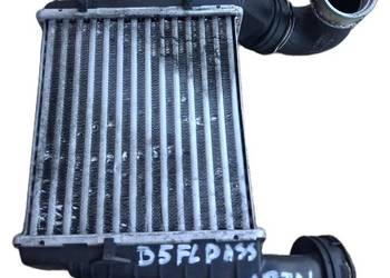 Intercooler chłodnica powietrza prawa VW Passat B5 1.9 TDI 8D0145805C