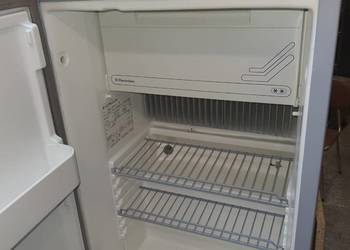 Lodówka 12V, 230V, GAZ