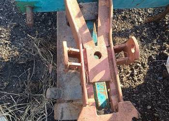 Zaczep dolny polowy 330