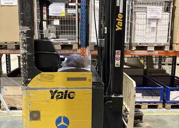 Wózek widłowy wysoki skład Yale MR14H 1.4T