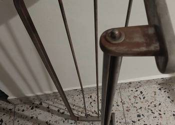 Wieszak PRL metalowy