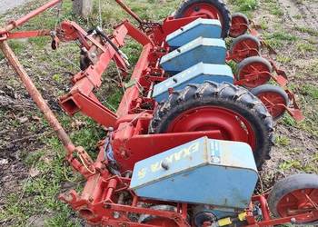 Siewnik do kukurydzy