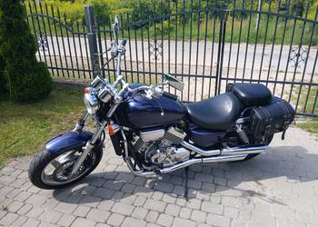 Honda Magna VF750C V4