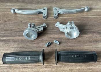 NOWY POLSKI KOMPLET DŹWIGNIA KORPUS GUMA KIEROWNICY MOTORYNKA KOMAR KADET