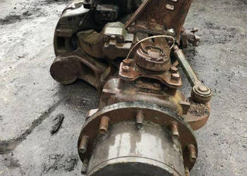 Claas Axion Resor Oś Wahacze Komplet