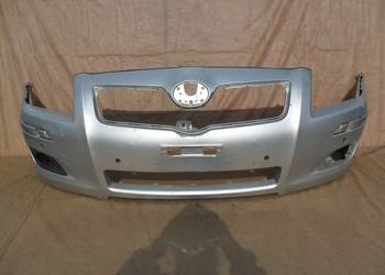 Toyota Avensis T25 Zderzak przedni