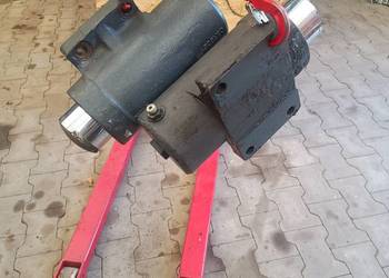 Doosan DX140W siłownik hydrauliczny stabilizator 03R905