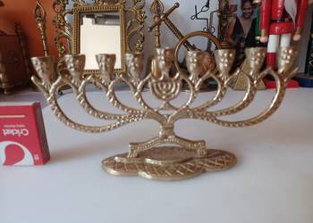 Świecznik mosiężny, hanuka. Mosiądz. Świecznik mosiężny, hanuka. Mosiądz.