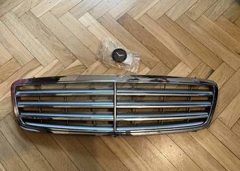 Grill SCHATZ Avantgarde Mercedes W203 C-Klasa 2030005 + emblemat