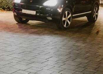 2x Porsche Cayenne 4.5 z gazem