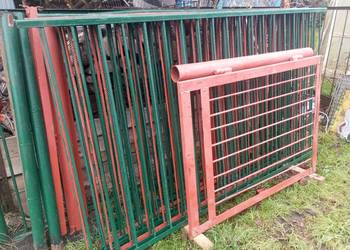 Przęsła ogrodzenia używane