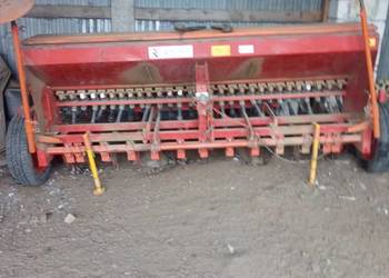 Sprzedam siewnik farmarol trzy