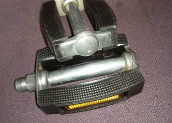 Ładny komplet pedałów retro