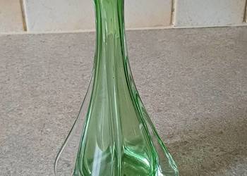 vintage zielony wazonik